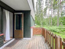 Viihtyisä kulmahuoneisto, jossa kaunis kylpyhuone ja pisteenä i:n päälle oma terassi!