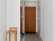 Eteinen