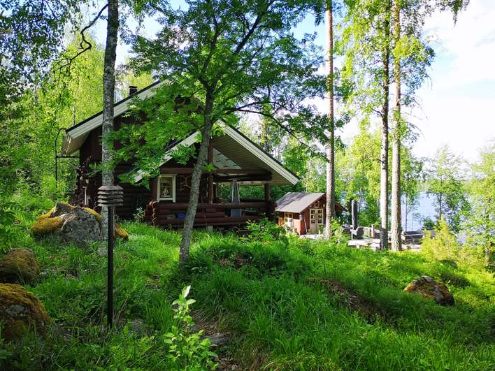 Loma-asunto, Tupakeittiö, 3 h, aula, 2 kuistia, kesäkeittiö, rantasauna, grillikatos, ulkowc/varasto, Airaksela - Näkymä 3