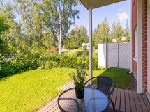 päätyasunto, pihaa