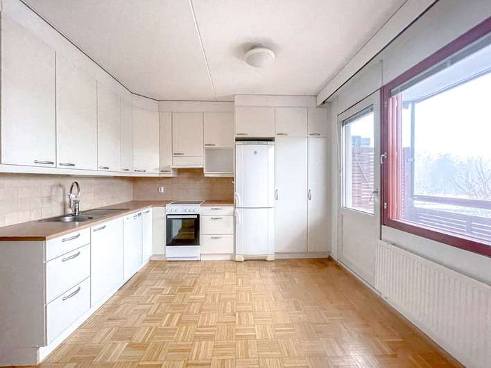 Kerrostalo, 1h + avok + kph + alkovi + parveke, 32,5 m², Malminkartano, Helsinki
