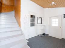 PORTAAT YLÄKERTAAN