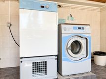 Taloyhtiöstä löytyy sauna ja pesutupa.