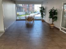 Taloyhtiön kerhotila.