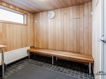 Taloyhtiön pukuhuone