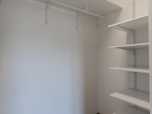 Kuvat ovat vastaavasta toisen kerroksen asunnosta.