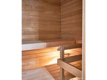 Asunnon B79 sauna, materiaalit saattavat poiketa ko. asunnossa