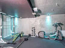 B-talon alakerrassa myös Treeaamo, varusteltu kuntosali