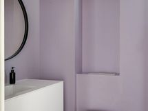 Yksi erillis wc