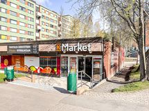 K-Market löytyy aivan vierestä.