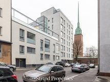 Etualalla rivitalosiipi Kankurinkatu 1 puolelta