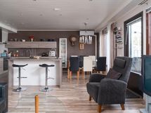 olohuone ja keittiö