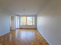 huonetila parvekkeen suuntaan