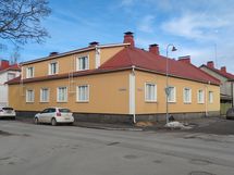 Julkisivu