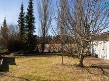Aurinkoinen 835m2 tontti