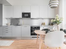 Asunto C121  2h+kt+s+viherhuone  yht. 65 m²