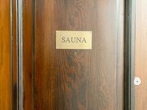 Taloyhtiössä on sauna.