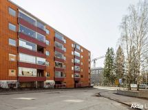 julkisivu kadulle