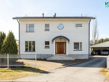 Jämerä-kivitalo v.2005