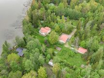 Koko kiinteistö ilmasta