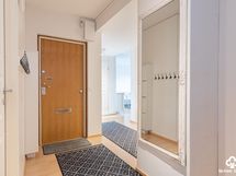 Eteinen