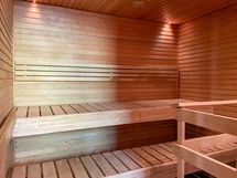 Taloyhtiön sauna.