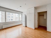 Siisti ja valoisa ylimmän kerroksen koti, rauhallisella, mutta keskeisellä sijainnilla!