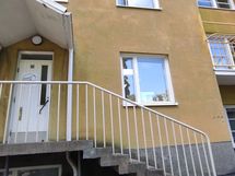Sisäänkäynti