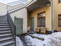 Taloyhtiön puulämmitteinen sauna