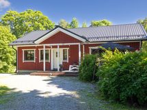 Julkisivu