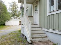 Toinen sisäänkäynti talolle