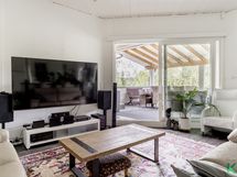 Yläkerran aula, mitä voi käyttää toisena olohuoneena