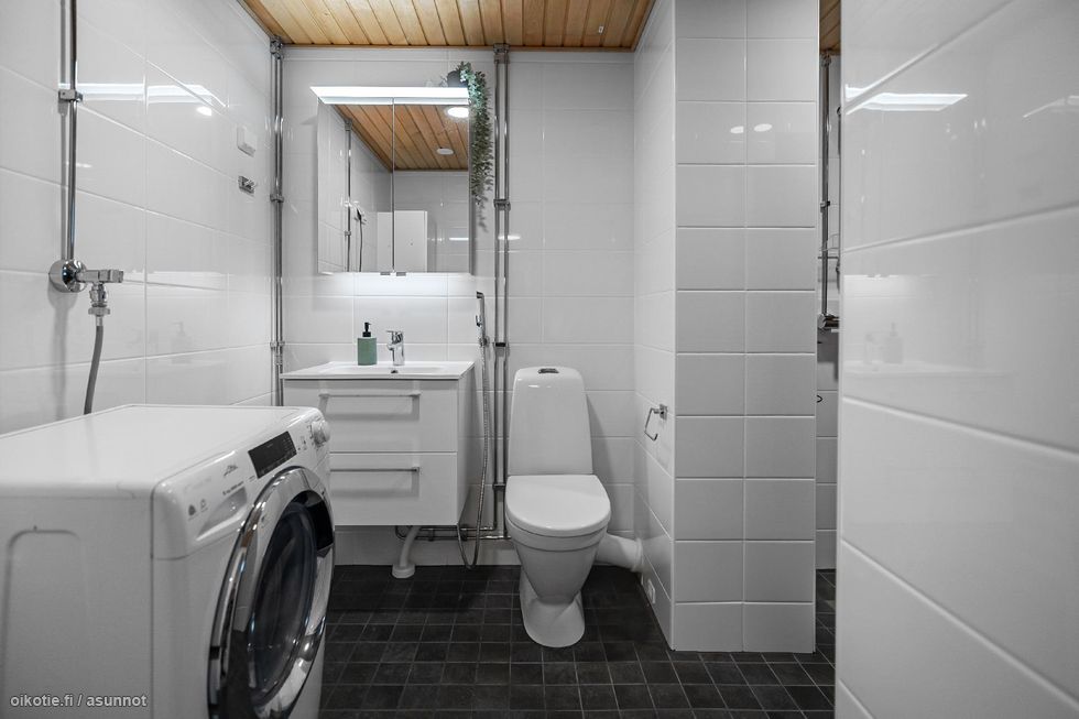 Uusi kylpyhuone valmistui joulukuussa 2024.