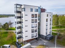 Ilmakuva etujulkisivusta