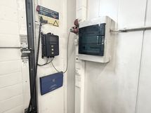 Kuva sähköjen ryhmäkeskus / nosto-oven ohjaus