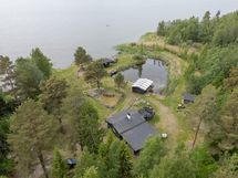 Länteen päin aukeavatontti 4.905 m2/ Tomtne på 4.905 m² vätter västerut