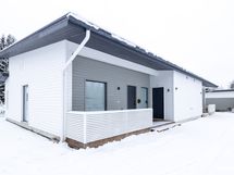 Myydää toinen pääty.