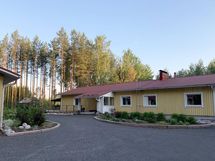 Kesäkuva talosta