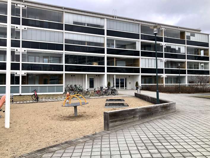 Kerrostalo, 3mh+oh+k+kph+s+wc+vh+lasitettu parveke+akp, 98,5 m², Alppila, Oulu