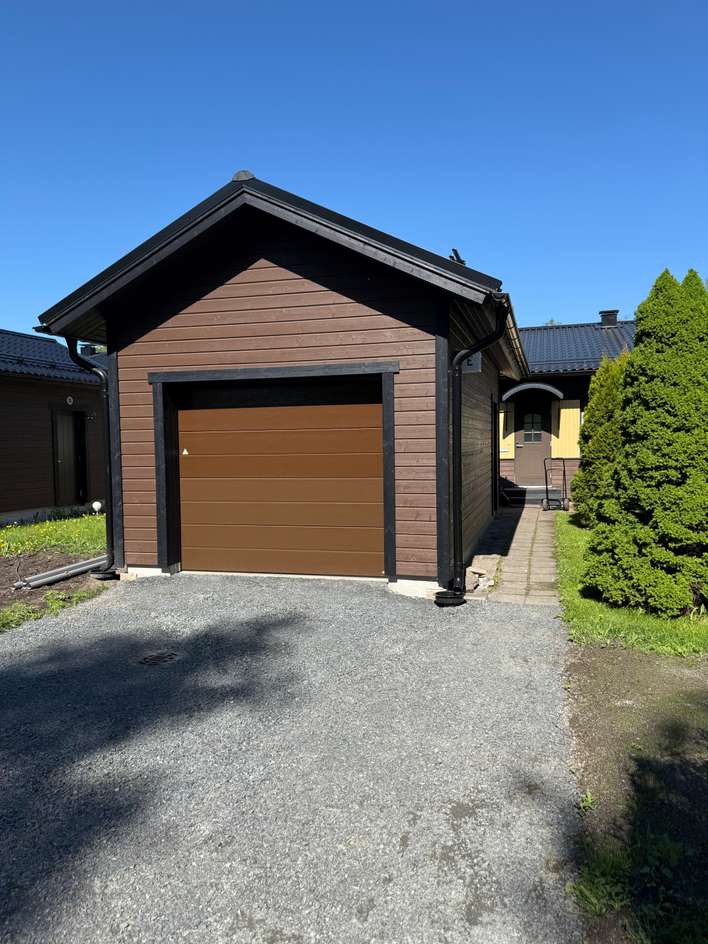 Rivitalo, 2mh+ k+ oh+ wc. Alak: aula+ wc+ sauna/pesuh+ kotikylmiö+ terassi+ varasto/autotalli, 110 m², Kourujärvi, Rauma