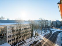 Näkymä ikkunoista oikealle