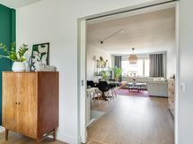 Seinän sisään menevä liukuovi säästää tilaa