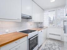 Kodikas, toimiva keittiö
