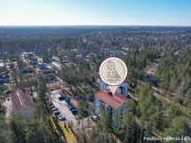 Kauppakeskus Willa n. 1,5 km.