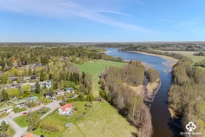 Omakotitalo, 4h,k,kph,s + kellari, 112/205 m², Karjaa