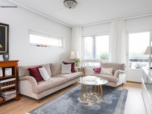 Asunto on valoisa päätyhuoneisto