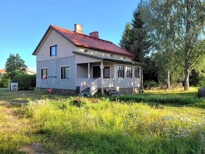 Omakotitalo, Ak:oh,k,mh,kph/wc,s,erill.wc. Yk:2mh,wc,vintit, 134/162 m², Ravilehto, Kouvola