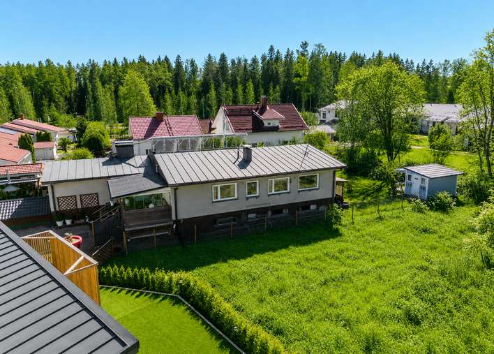 Omakotitalo, 5h,k,vh,2xwc,pukuh,ph,työtila,apuk.,kell.takkah,pannuh,at,var.til,autot., 120/249 m², Jupperi, Espoo