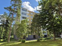 Julkisivu