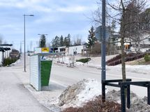Bussipysäkki sijaitsee ihan tämän kodin vieressä.